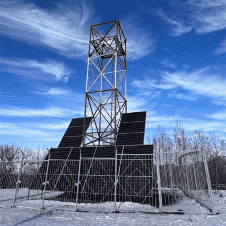 15-метровая стальная труба с 4-ногационными телекоммуникационными башнями